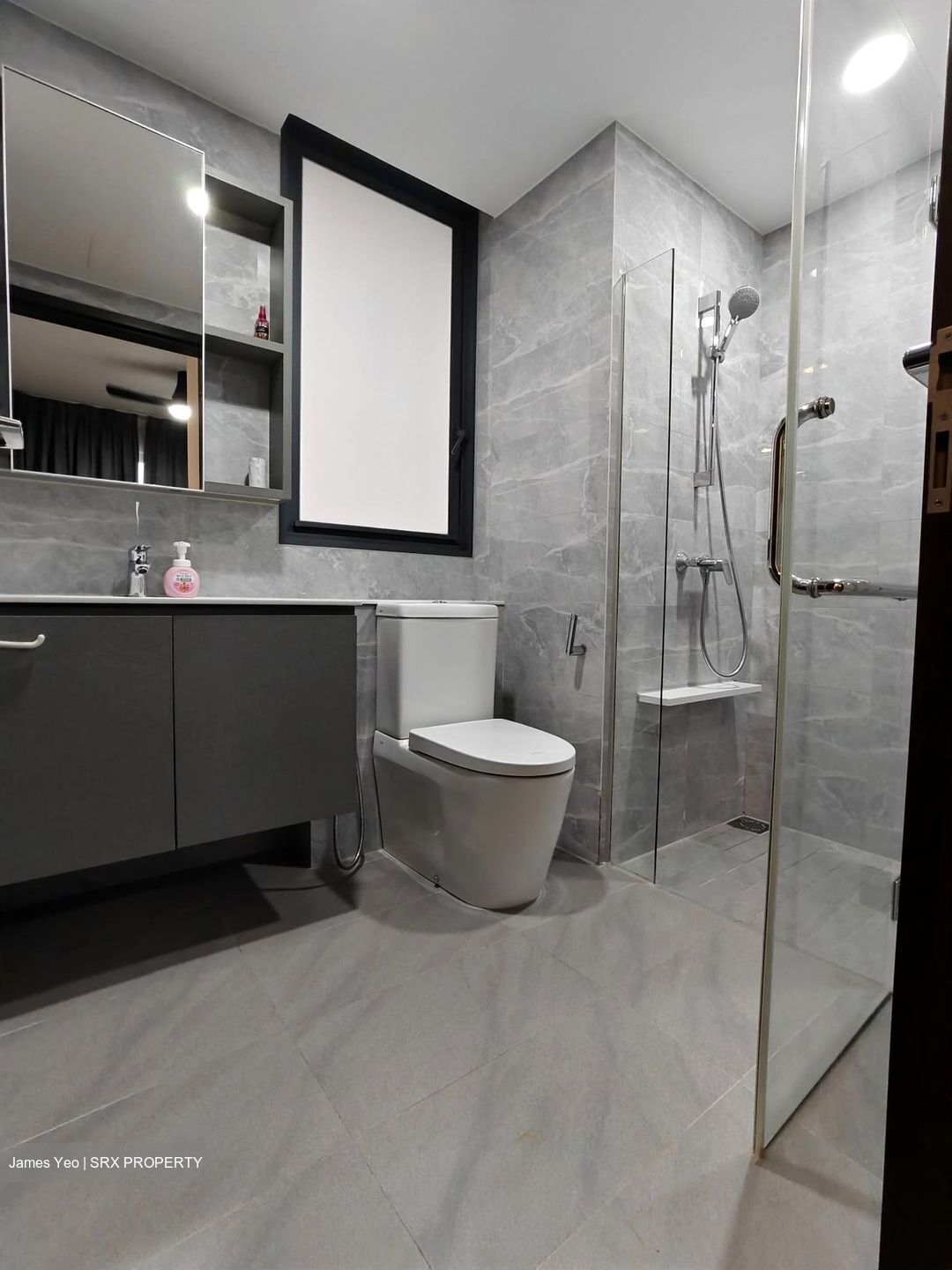 The Brownstone (D27), Condominium #558143041